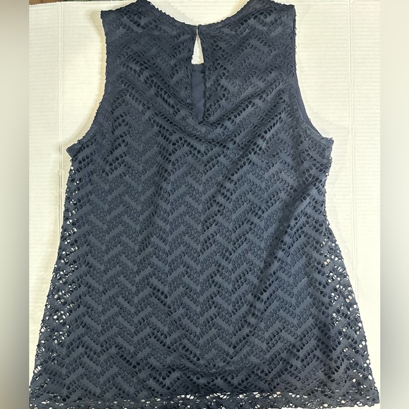 Banana Republic Sleeveless Top True Navy Double Layer Lace Clasp Neck Closure L - Picture 2 of 7